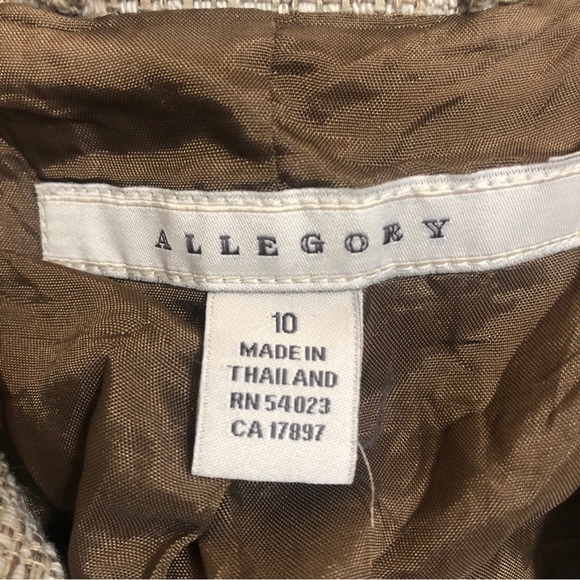 tan tweed Blazer Jacket with belt by Allegory - Picture 9 of 10